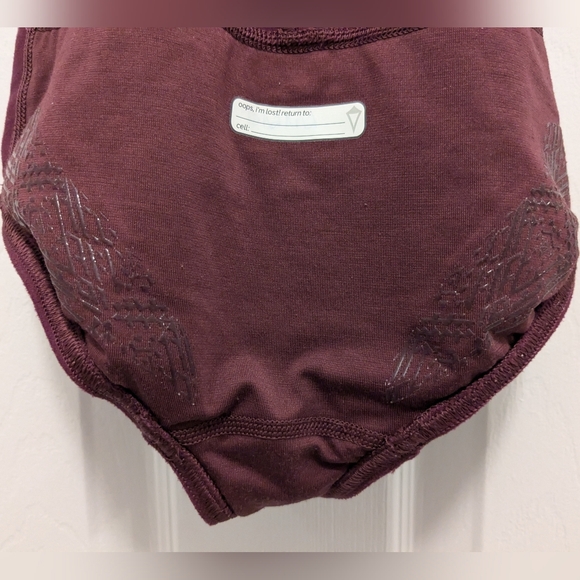 Ivivva Bodysuit Size 7 (Lululemon Kids) - Picture 7 of 7